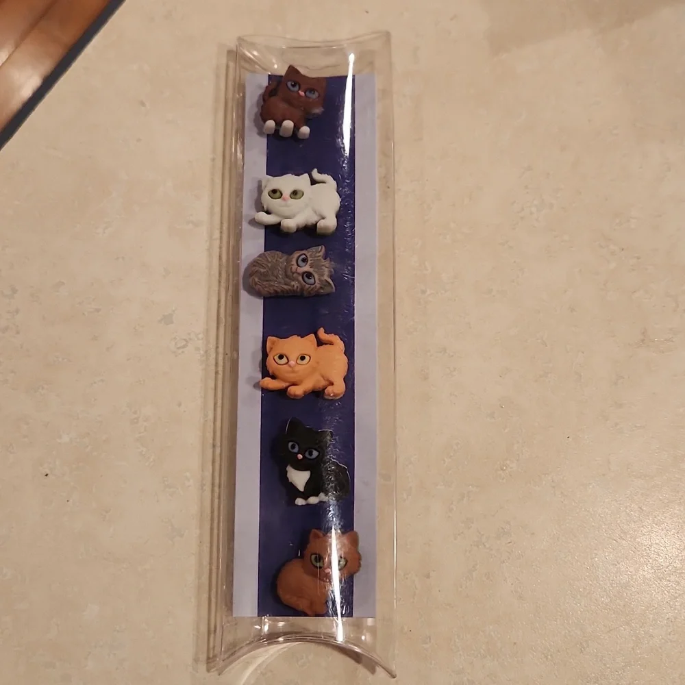 NEW Simply Charmed Cat Kitten Magnetic Wine Charms Markers Set of 6 New In Box